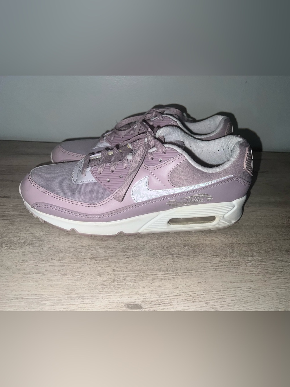 Nike Air Max 90 Plum Fog Women's Sneakers~ Size 8.5